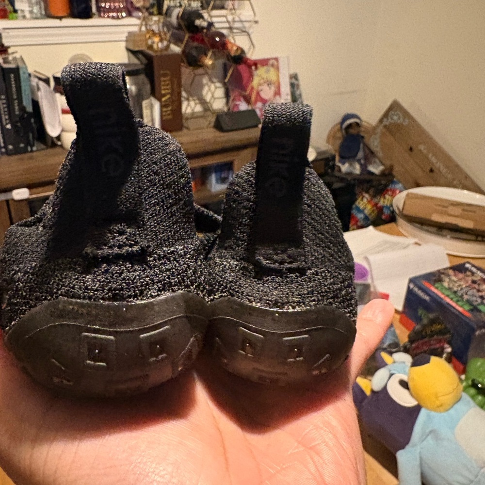 Nike toddler swoosh 1 great walking shoes for babies and toddler - Picture 4 of 6